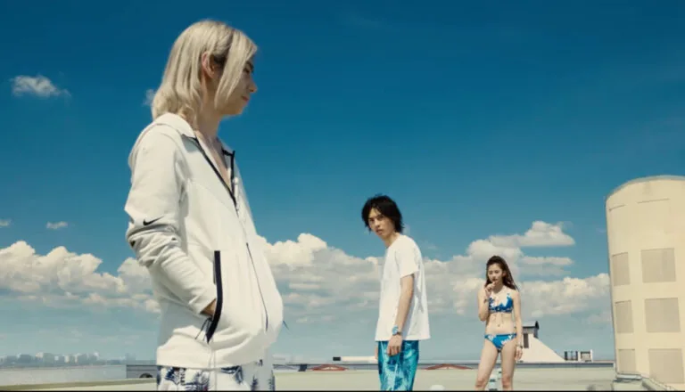 Момент из 6 серии 1 сезона