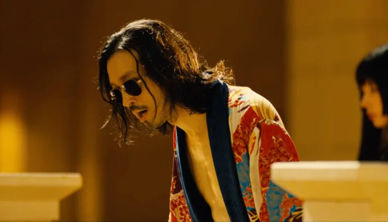 Момент из 8 серии 1 сезона