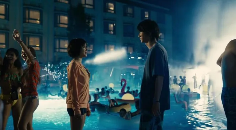 Момент из трейлера сериала Алиса в Пограничье